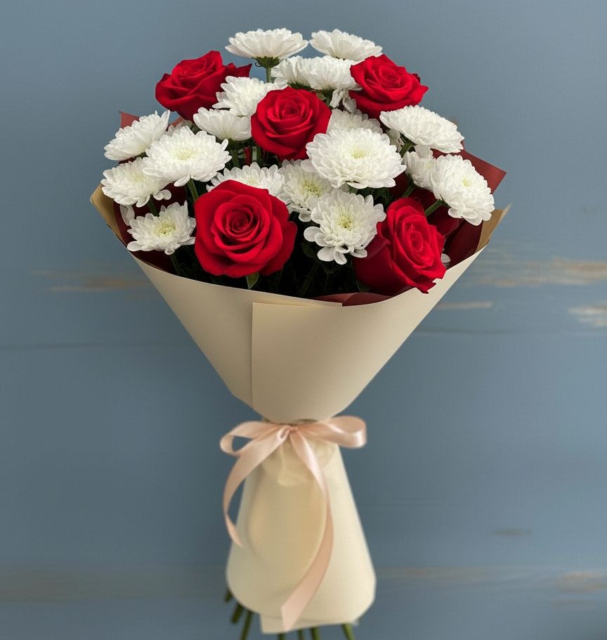 Букет цветов из: Розы и Хризантемы в Молодежном Иркутская область