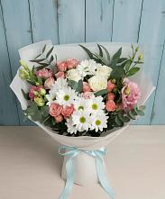 Букет цветов из:  Розы, Лизиантусы и Хризантемы #REPLACE_PRED# Молодежном Иркутская область