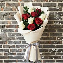 Букет цветов из:  Розы в Молодежном Иркутская область