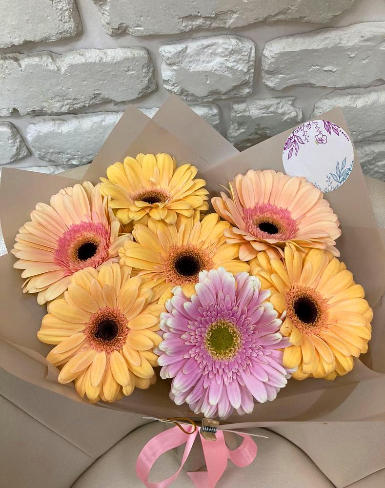 Букет цветов из: Герберы в Молодежном Иркутская область