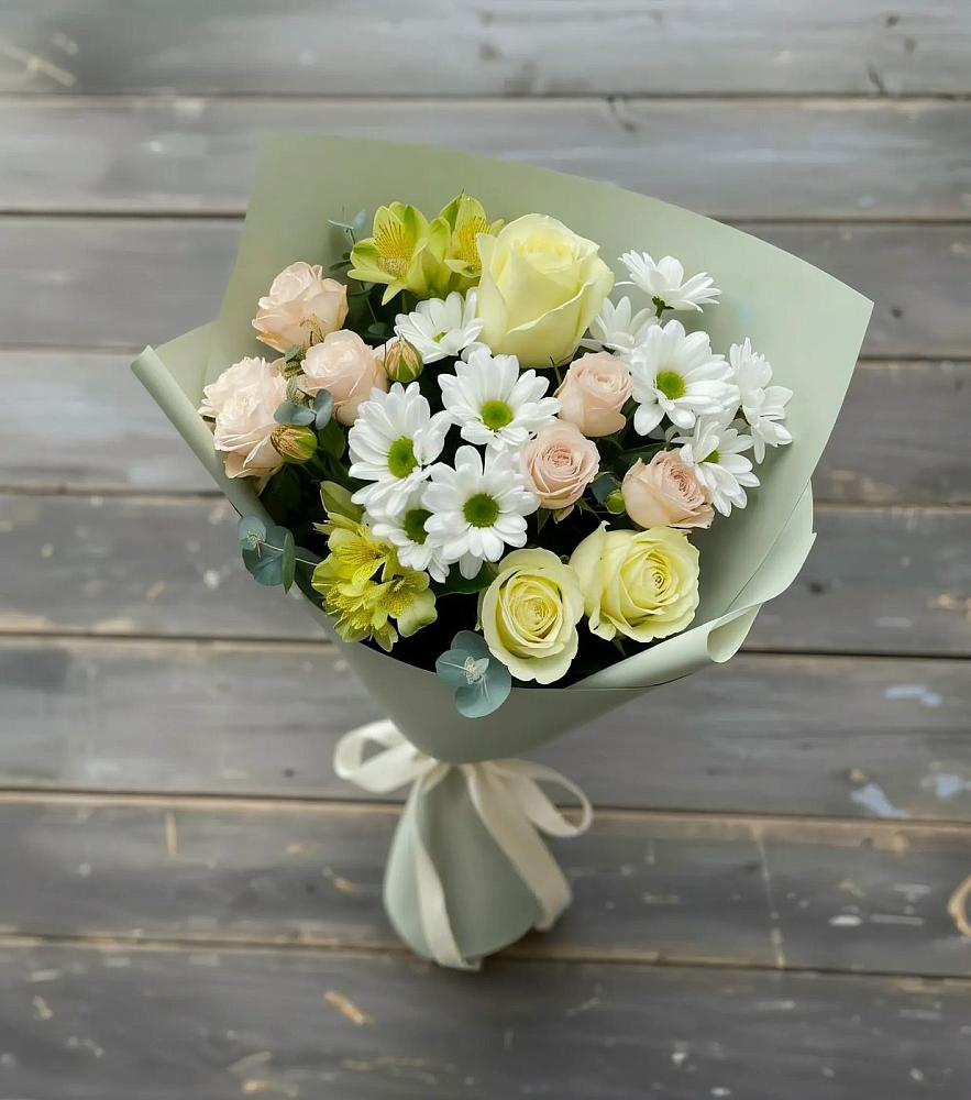 Букет цветов из: Альстромерии, Розы и Хризантемы в Молодежном Иркутская область