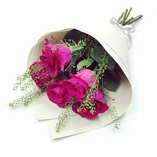 Букет цветов из:  Розы в Молодежном Иркутская область