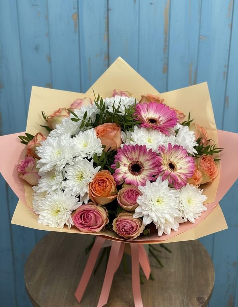 Букет цветов из: Розы, Герберы и Хризантемы в Молодежном Иркутская область