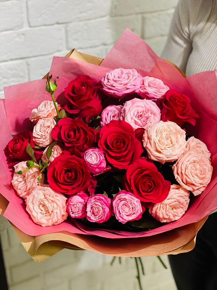 Букет цветов из: Розы в Молодежном Иркутская область