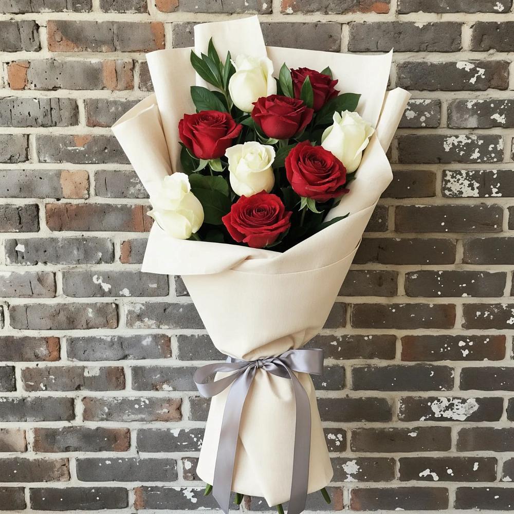 Букет цветов из: Розы в Молодежном Иркутская область