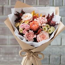 Букет цветов из:  Гвоздики, Хризантемы и Розы в Молодежном Иркутская область