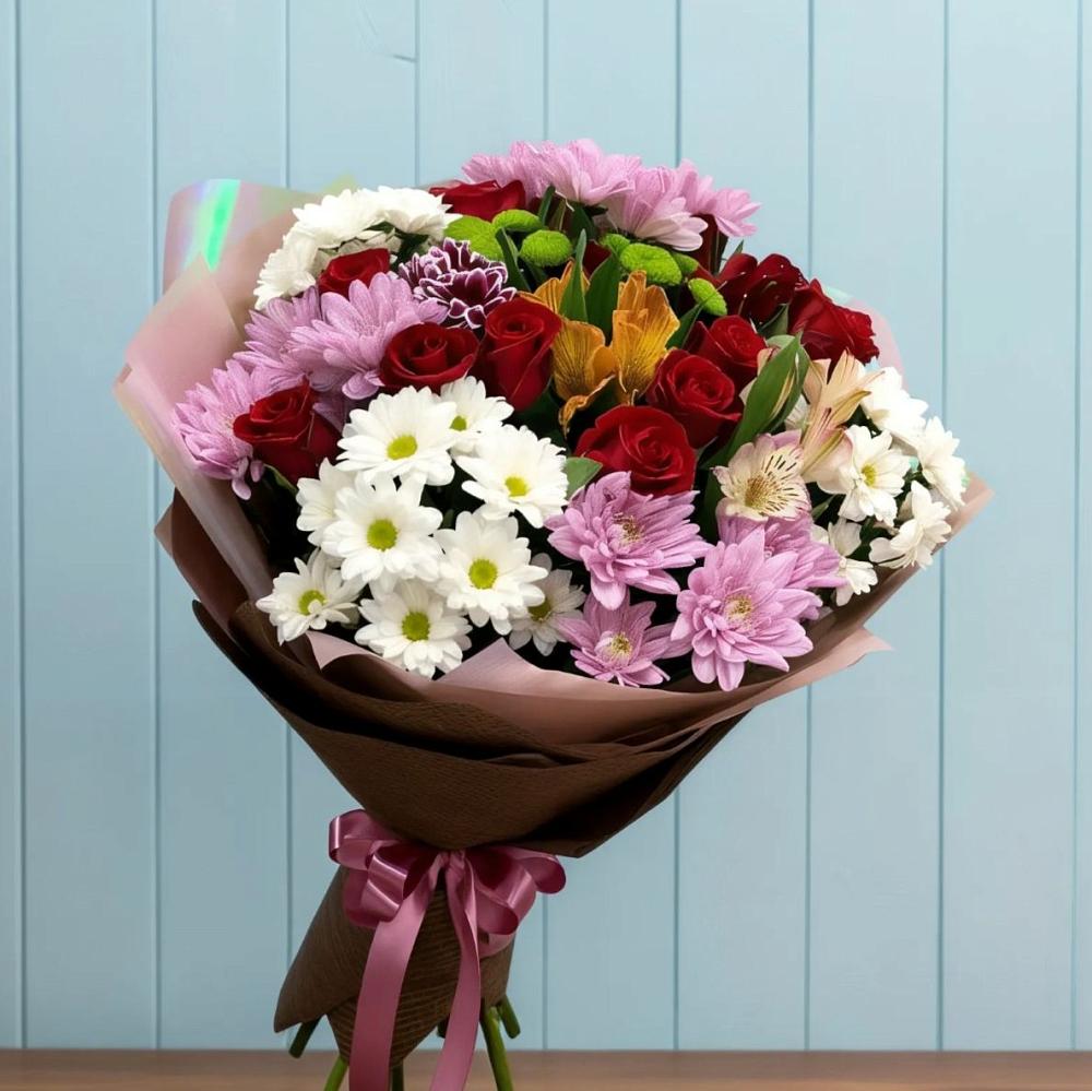 Букет цветов из: Розы, Хризантемы и Альстромерии в Молодежном Иркутская область