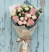 Букет цветов из:  Розы в Молодежном Иркутская область