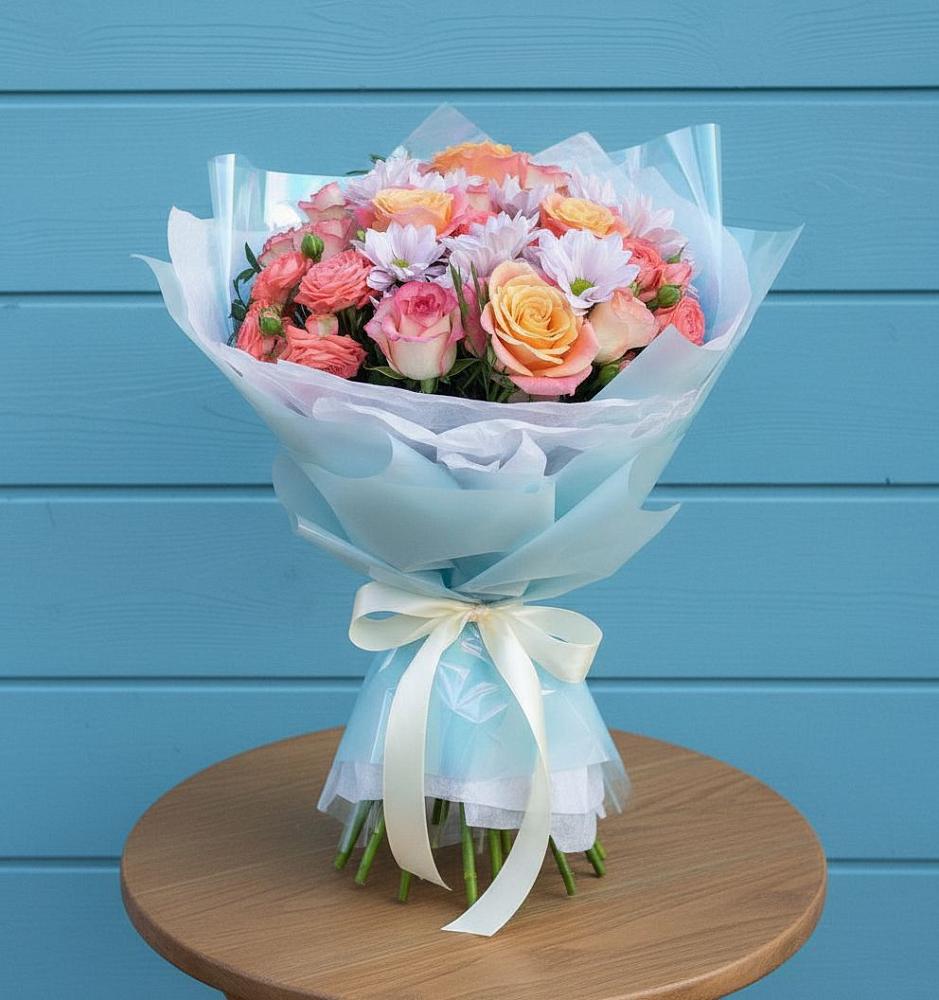 Букет цветов из: Хризантемы и Розы в Молодежном Иркутская область