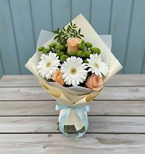 Букет цветов из:  Герберы, Розы и Хризантемы в Молодежном Иркутская область