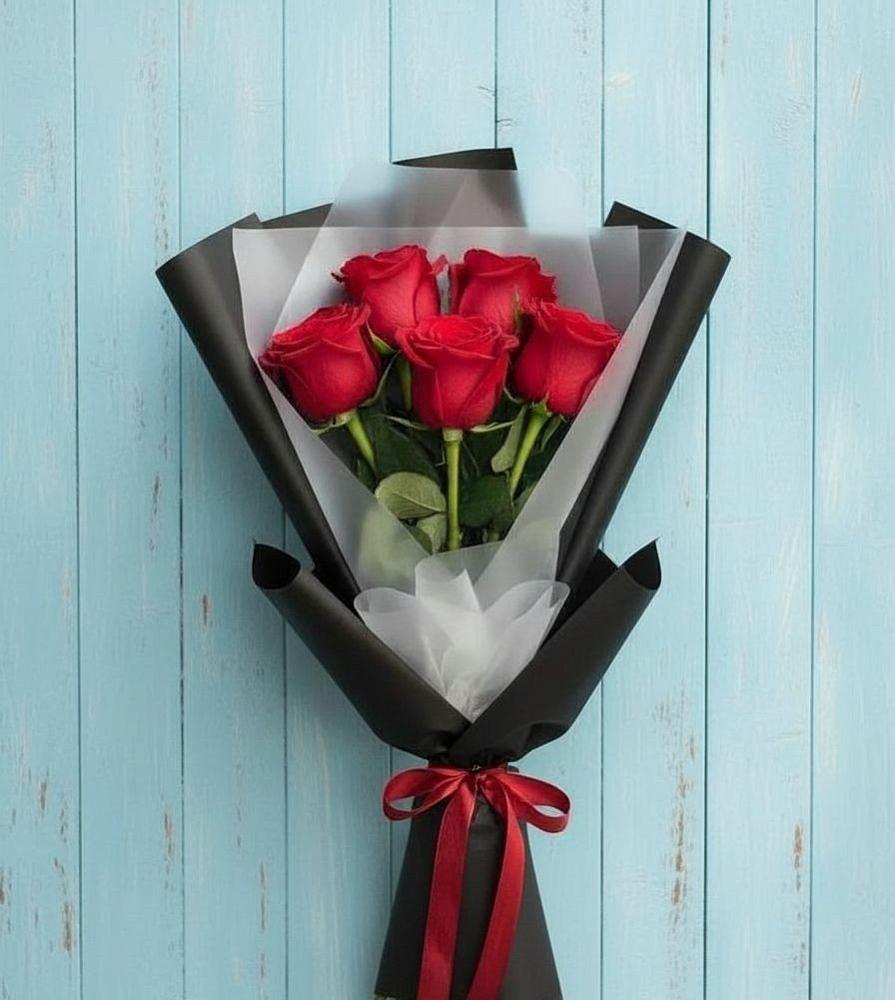 Букет цветов из: Розы в Молодежном Иркутская область