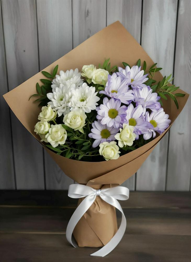 Букет цветов из: Хризантемы и Розы в Молодежном Иркутская область
