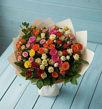 Букет Микс из разноцветных кустовых роз в Молодежном Иркутская область